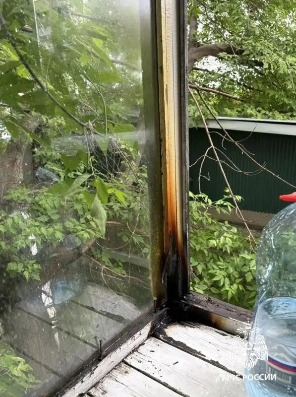 41 пожар за выходные: в Приангарье горели дома и даже буксир
